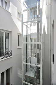 nQn Aparts & Suites Madrid