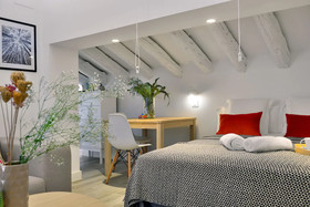 nQn Aparts & Suites Madrid