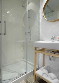 nQn Aparts & Suites Madrid
