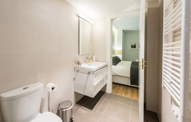 Atocha Corner - Barrio de las Letras