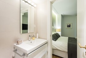 Atocha Corner - Barrio de las Letras