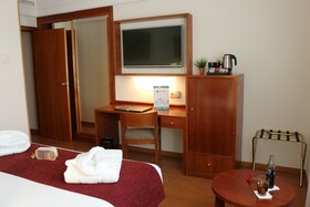 Catalonia Plaza España Hotel & Spa