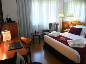 Catalonia Plaza España Hotel & Spa