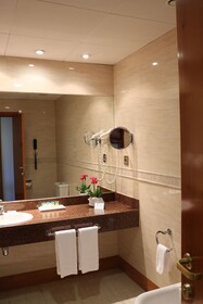 Catalonia Plaza España Hotel & Spa