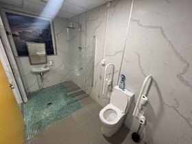 Debod Hostel