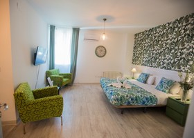 Escala Suites