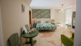 Escala Suites