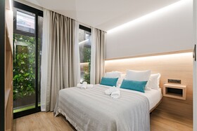 Feelathome Ventas Suites