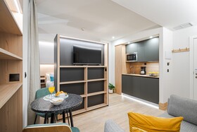 Feelathome Ventas Suites