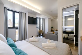 Feelathome Ventas Suites