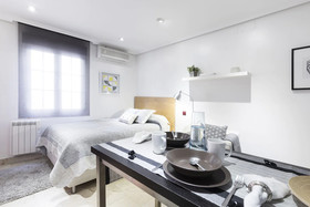 Fuencarral Apartments by FlatSweetHome