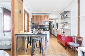 Fuencarral Apartments by FlatSweetHome