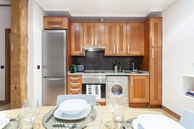 Fuencarral Apartments by FlatSweetHome