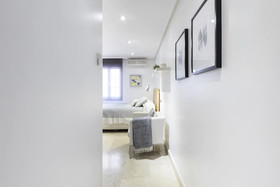 Fuencarral Apartments by FlatSweetHome