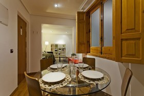 Fuencarral Apartments by FlatSweetHome