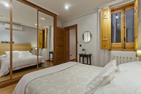 Fuencarral Apartments by FlatSweetHome