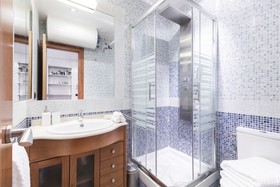 Fuencarral Apartments by FlatSweetHome