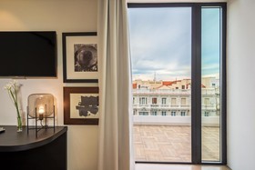 H10 Puerta de Alcalá