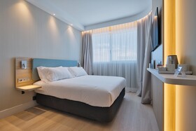Holiday Inn Express Madrid Airport