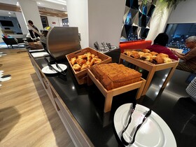 Holiday Inn Express Madrid Airport