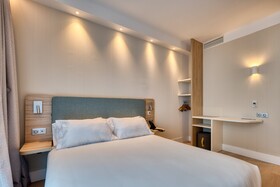 Holiday Inn Express Madrid Airport