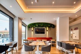 Holiday Inn Express Madrid Airport