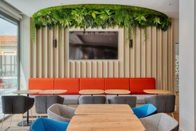 Holiday Inn Express Madrid Airport