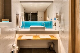 Holiday Inn Express Madrid Airport