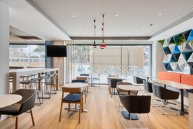 Holiday Inn Express Madrid Airport