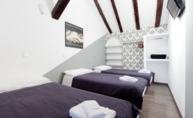 Hostal Abril