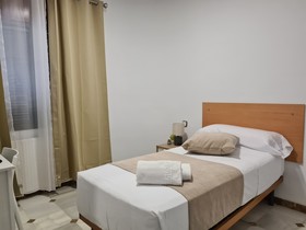 Hostal Arturo Soria