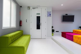Hostal Gran Via 44