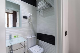 Hostal Gran Via 44