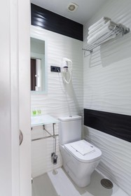 Hostal Gran Via 44