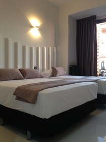 Hostal Gran Via 44