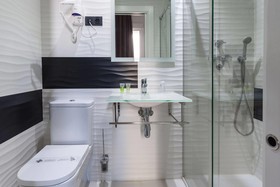 Hostal Gran Via 44