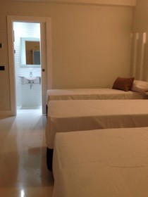 Hostal Gran Via 44