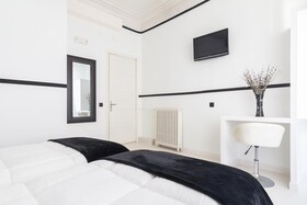 Hostal Madrid Gran Via 63