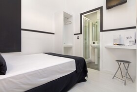 Hostal Madrid Gran Via 63