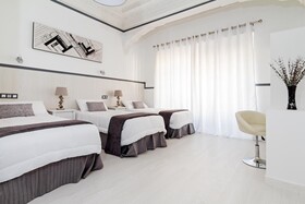 Hostal Madrid Gran Via 63