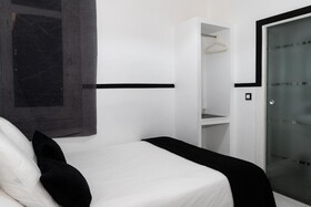 Hostal Madrid Gran Via 63