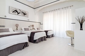 Hostal Madrid Gran Via 63