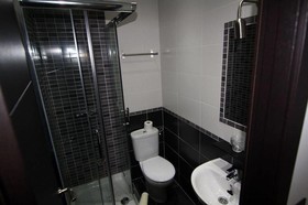 Hostal MH Fuencarral