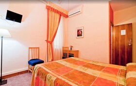 Hostal Oporto