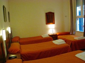 Hostal Tirso Plaza