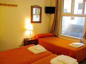 Hostal Tirso Plaza