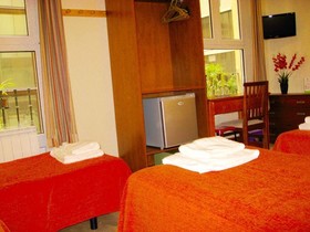 Hostal Tirso Plaza