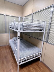 Hostel Acacias