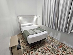 Hostel Almansa