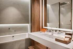 Hotel Círculo Gran Vía, Autograph Collection